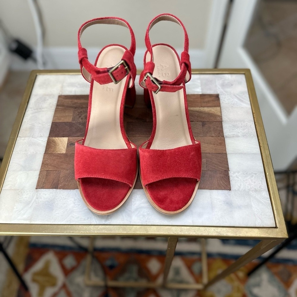 Able NWB Size 8.5 The‎ Mary red suede block heel strap sandals - Picture 11 of 12